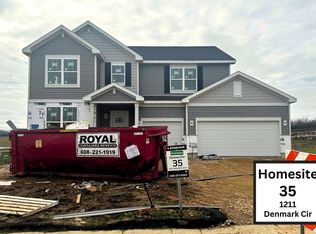 1211 Denmark Cir, Oregon, WI 53575
