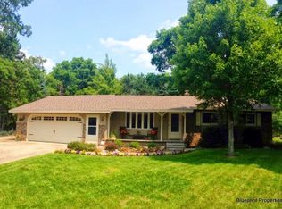 7333 Cascade Rd SE, Grand Rapids, MI 49546
