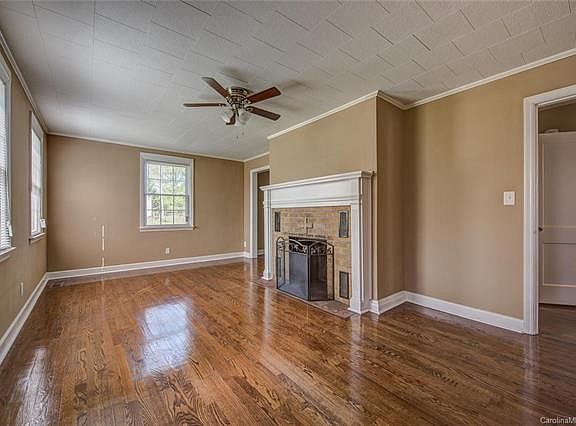 5th image of 1105 Poston Cir