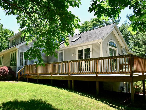 5th image of 6996 Chandler Dr NE