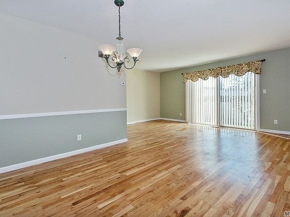 5th image of 1030 Franklin Ave APT 4