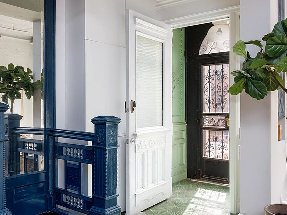 2nd image of 275 Park Pl