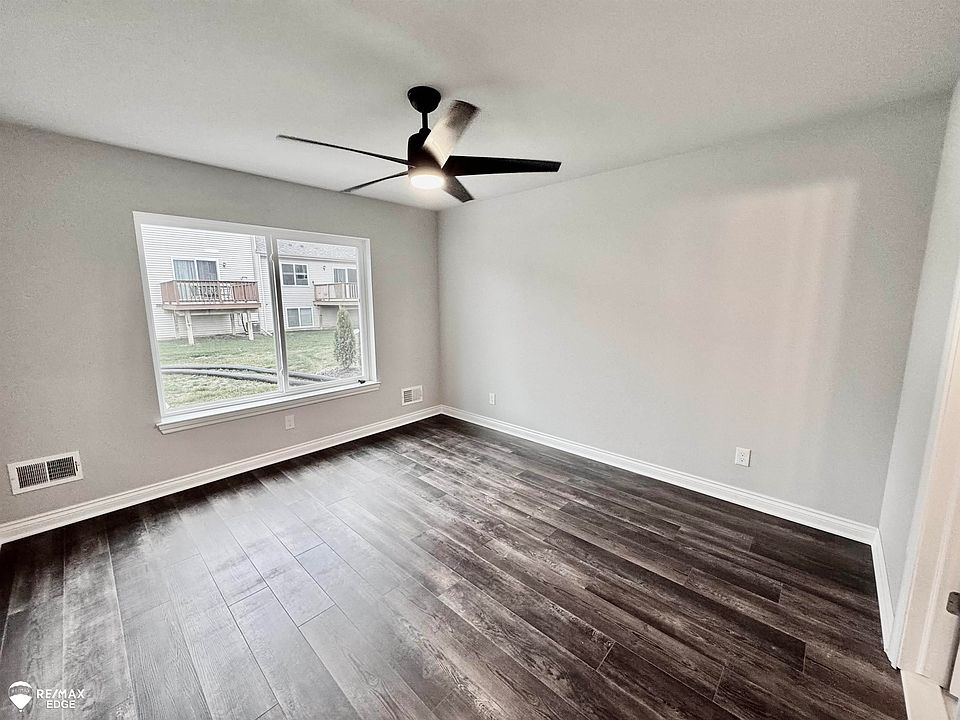 28001 Gregory St, photo 5