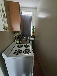 Rented by R New York