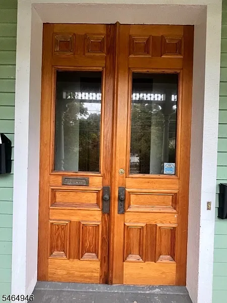 94 High St #2