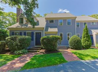 1160 Phinneys Ln #4B, Barnstable, MA 02630