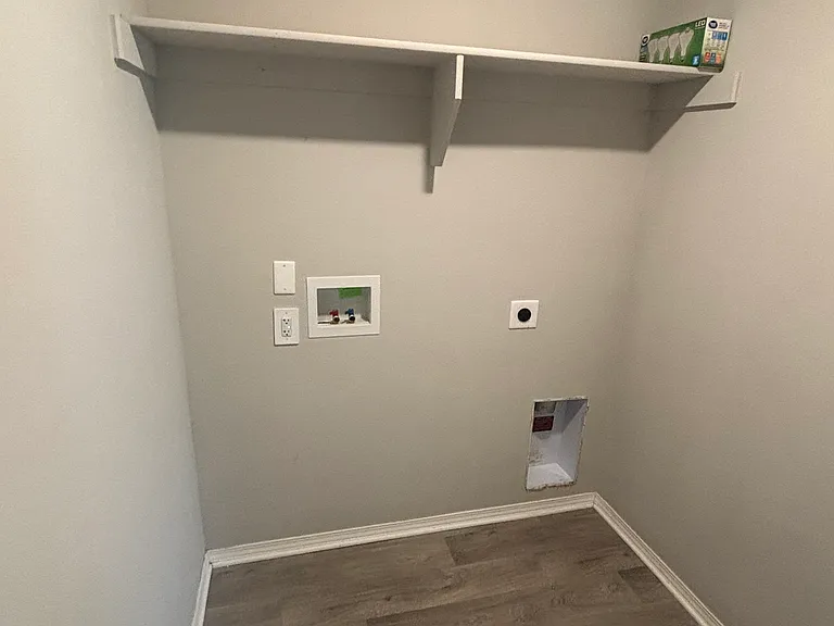 2524 Alice Way — Photo 11