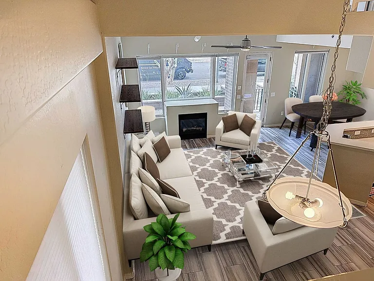 16 W Encanto Blvd #2 — Photo 3