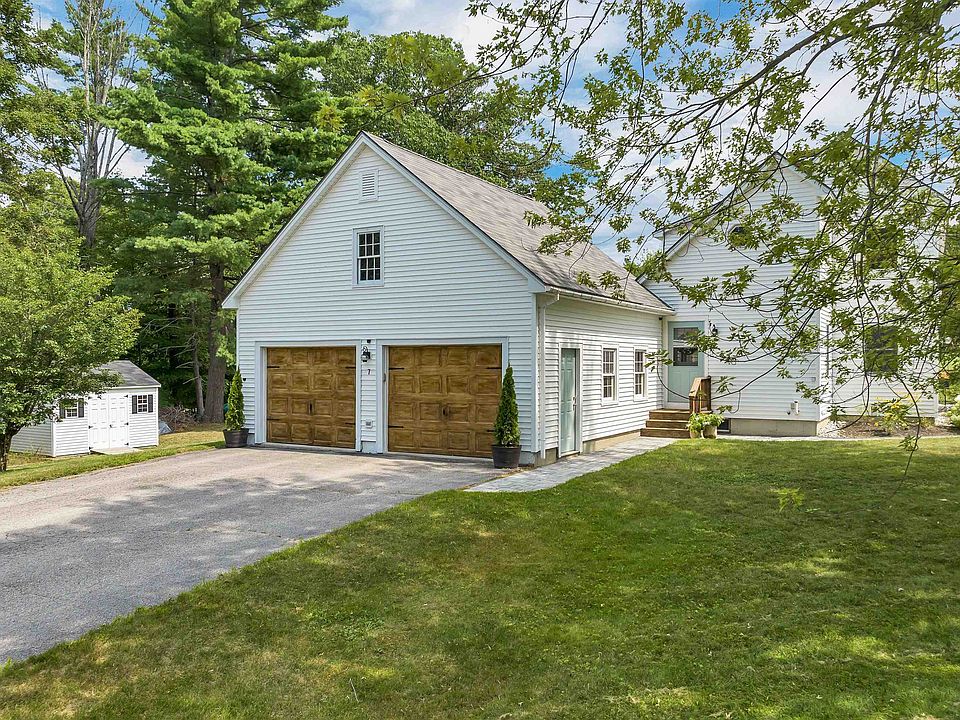 7 Edgewood Terrace, Wolfeboro, NH 03894 | Zillow