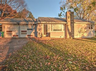 3826 N Constant View Dr, Decatur, IL 62526