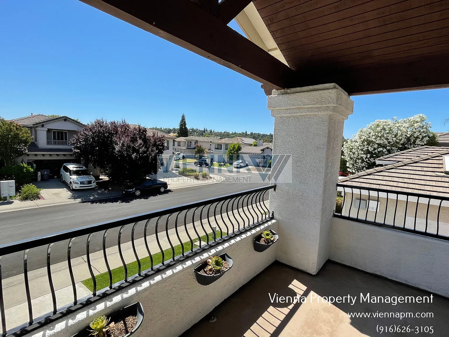 3 bed, 2.5 bath, 1645 sqft, $2,650 — Photo 4