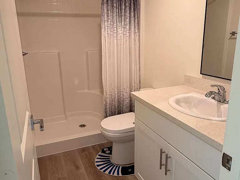 8192 Golden Ave — Photo 3