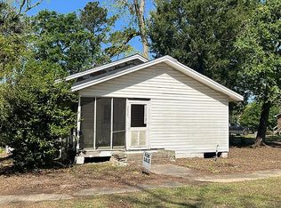 2020 Cedar St, Pavo, GA 31778