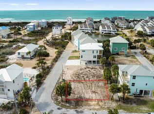 110 Lakeshore Dr, Port Saint Joe, FL 32456