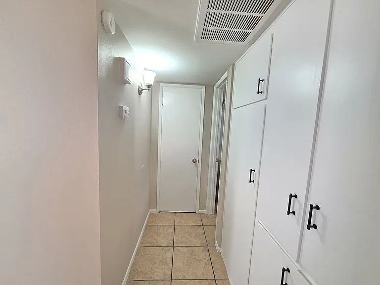 2019 N 49th St #2 — Photo 16