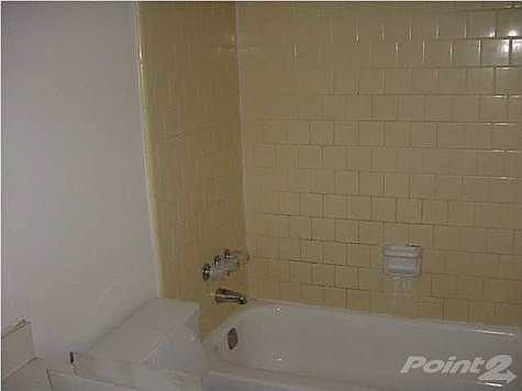5th image of 802 Mills Ave