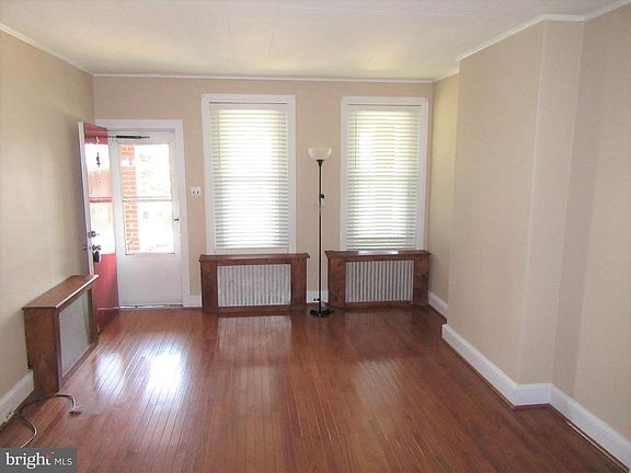 2nd image of 1608 W 10th St