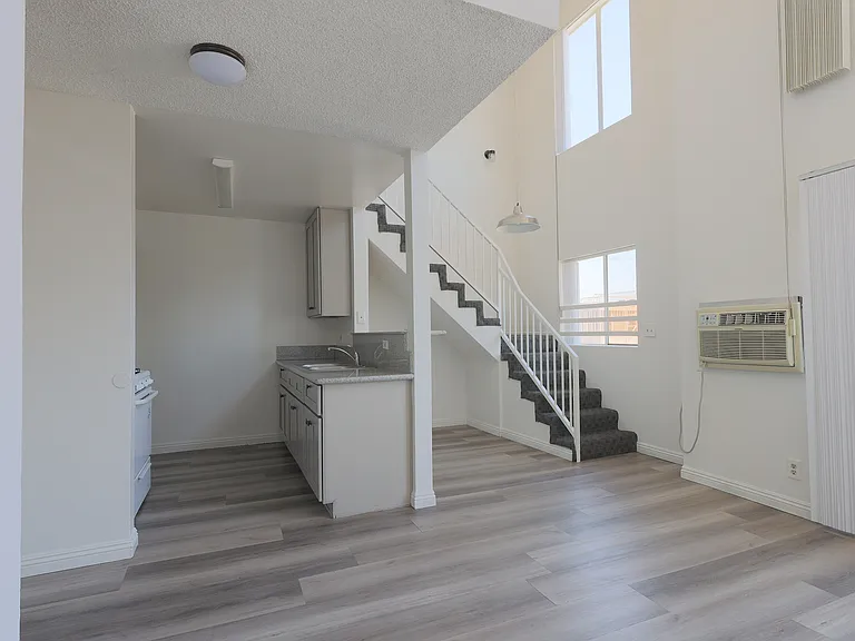 2796 Francis Ave — Photo 19