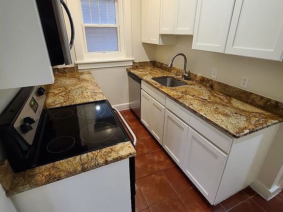 4th image of 1715 & 1717 N Stanton St #1