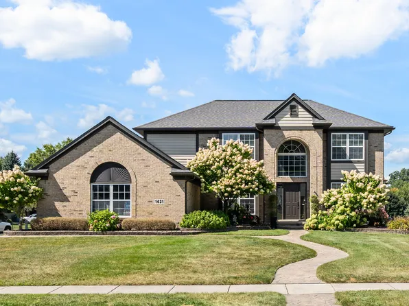 1431 Lee Wood Rdg, Walled Lake, MI 48390
