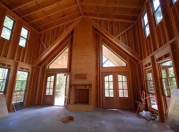 4th image of 386 Oak Stone Ln