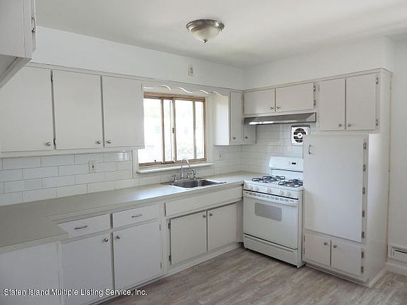 4th image of 95 Malone Ave Fl 2nd