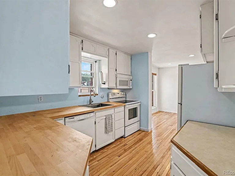 9472 W Utah Pl — Photo 14