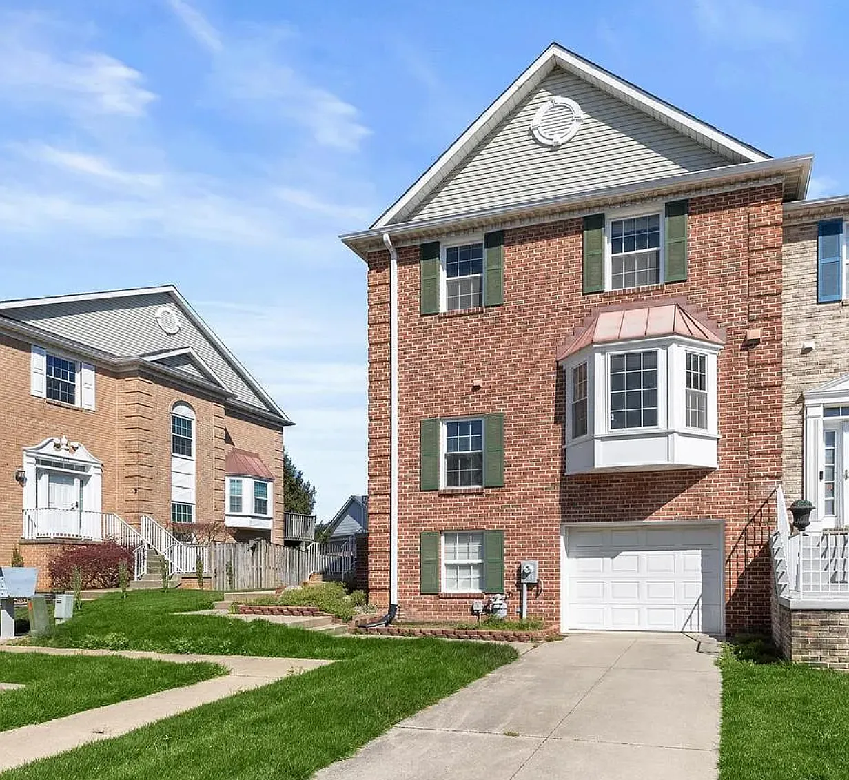 3 bed, 2366 sqft, $3,300 — Photo 1