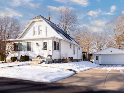 108 S Liberty St, Eureka, IL, 61530