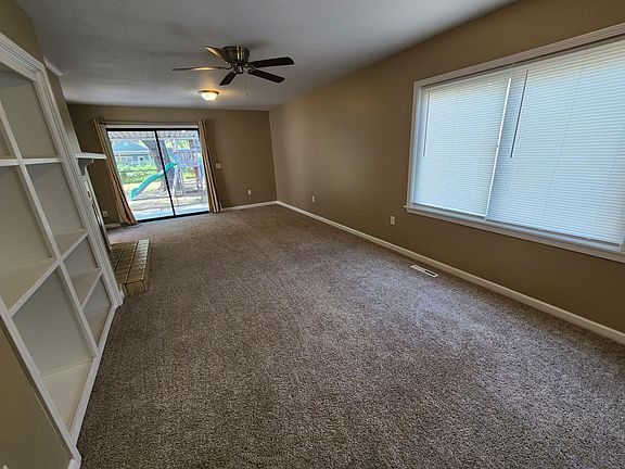 5th image of 141 N Gordon Ave