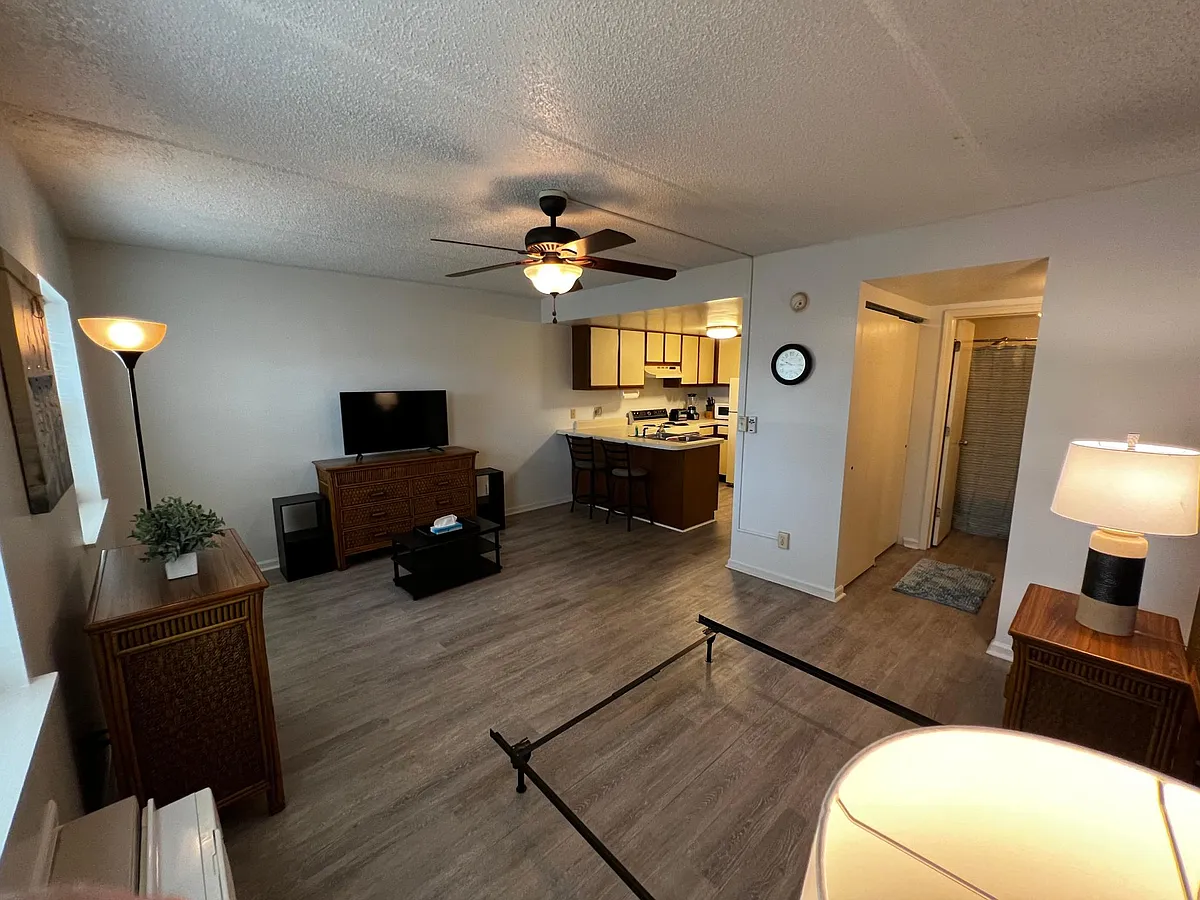 Building Photo - 6850 Blue Heron Blvd #202