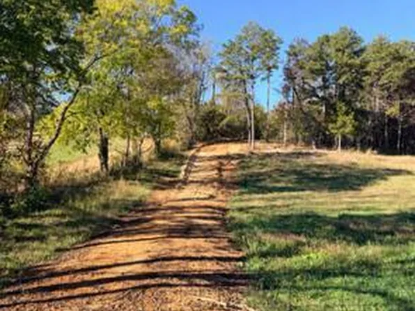 9 Salem Rd, Parrottsville, TN 37843