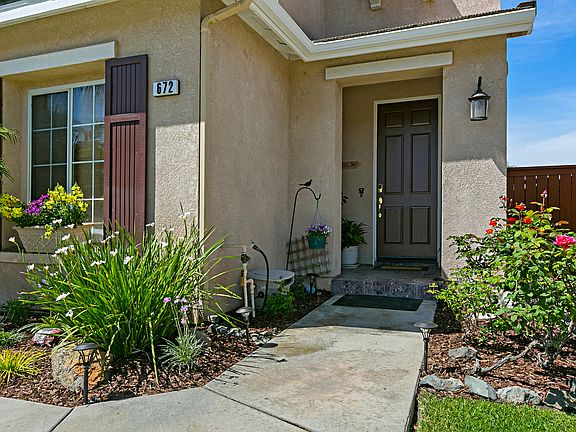 2nd image of 672 Feather Dr