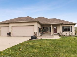 107 Jonathan Dr, Madrid, IA 50156