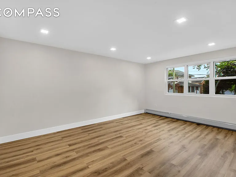 1220 Richmond Rd #1 — Photo 1