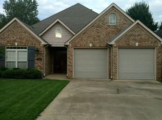 2425 Maple Ridge Dr, Tuscaloosa, AL 35406