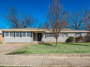 345 James Ln, Bedford, TX 76022