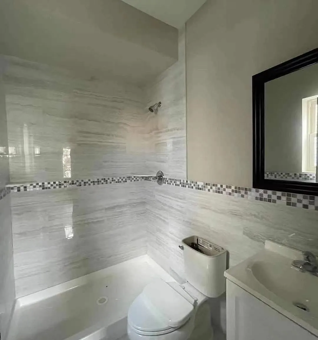 35 Townsend Ave — Photo 4