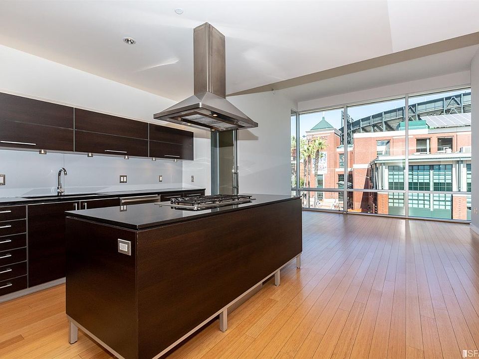 1st image of 207 King St APT 414