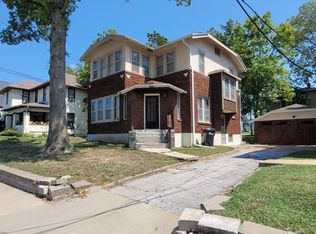 318 N 10th St, Columbia, MO 65201