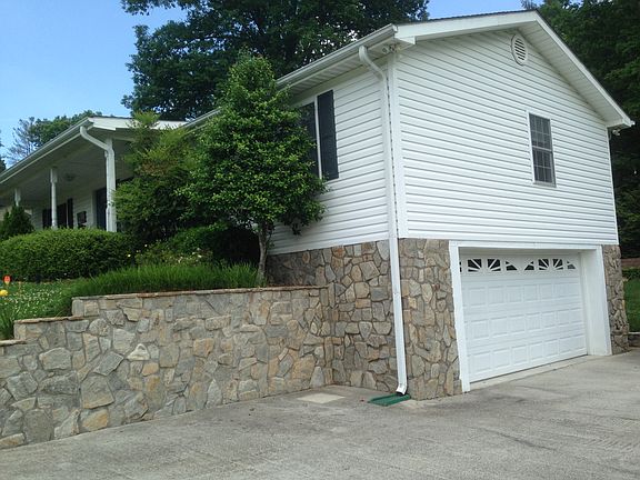 2nd image of 83 Fairwinds Dr