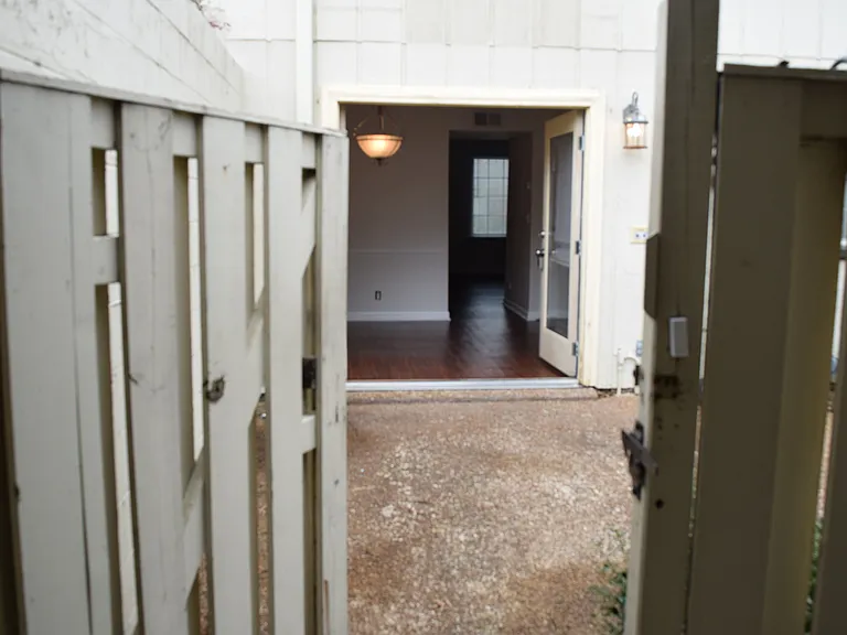 8300 Sawyer Brown Rd #R302 — Photo 28