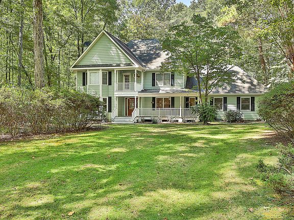 2nd image of 165 Silverthorn Dr