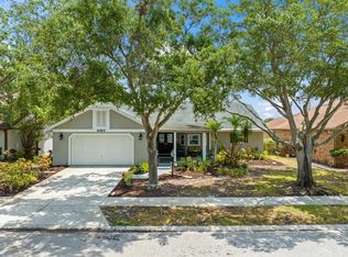 6089 Bay Lake Dr N, Saint Petersburg, FL 33708