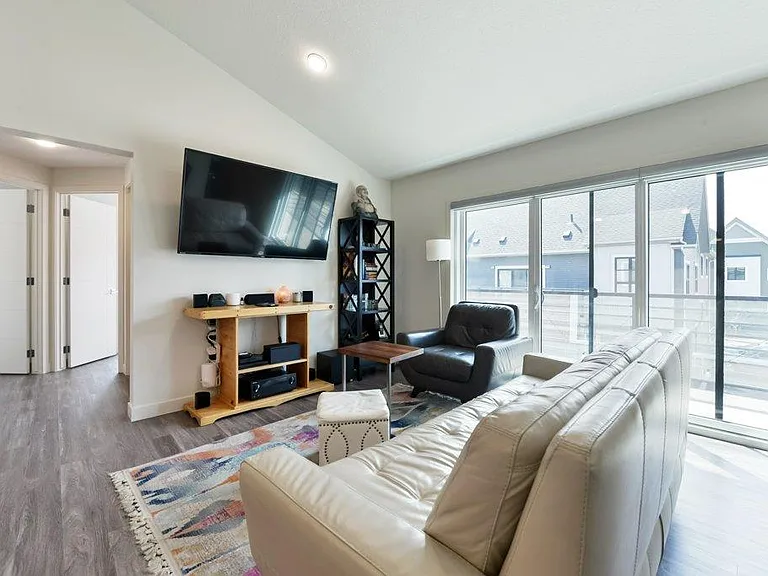 100 Walgrove Ct SE #1405 — Photo 18
