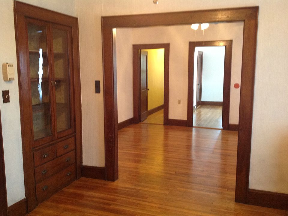 All these photos show the floor plan for the 3rd floor apartment, which is not yet available for photography
