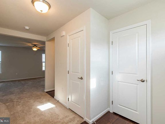 4th image of 340 Dague Farm Dr