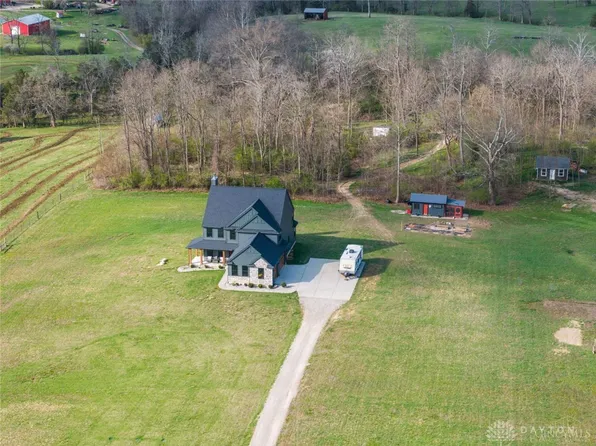 2425 Middleboro Rd, Clarksville, OH 45113