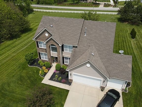 3rd image of 8620 Arailia Dr