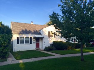 3833 Vernon Ave, Brookfield, IL 60513